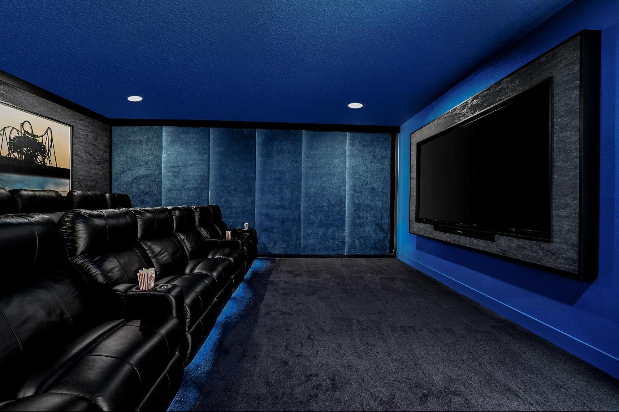 Propriedade de 6 quartos com piscina privativa, cozinha, cinema e salão de jogos